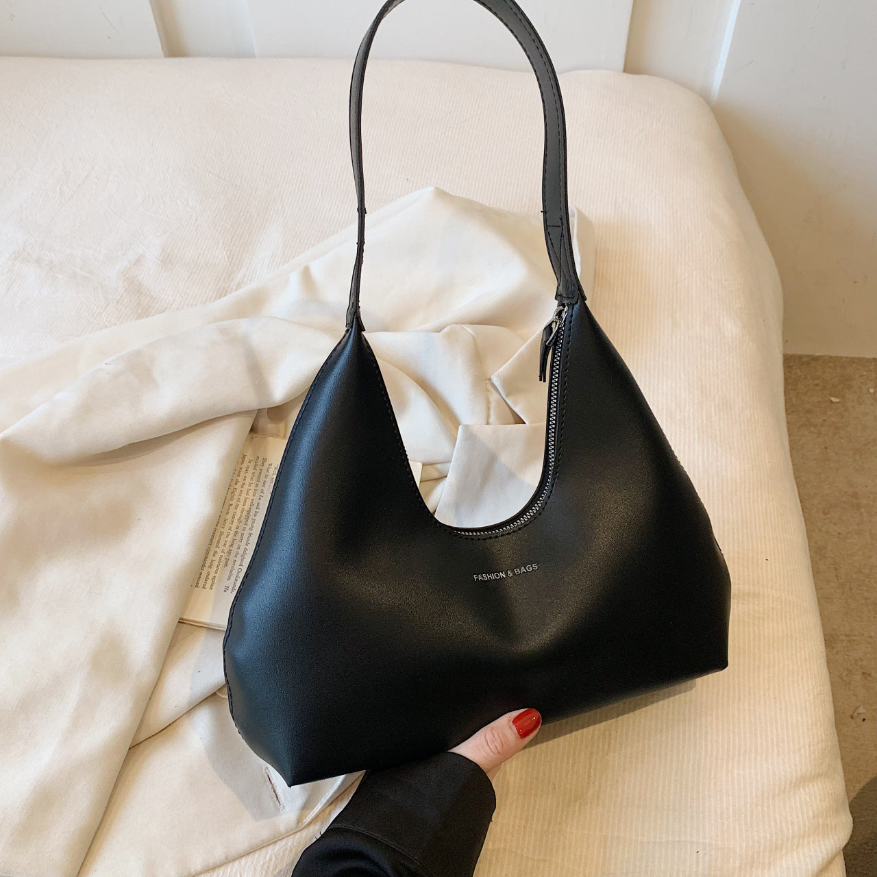 Retro-Style Euro Shoulder Handbag
