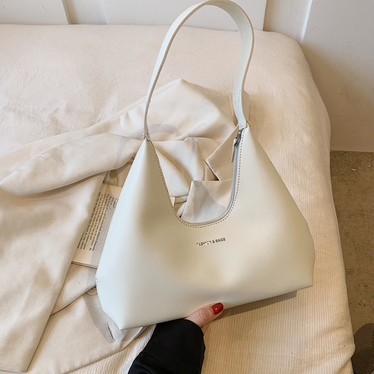 Retro-Style Euro Shoulder Handbag