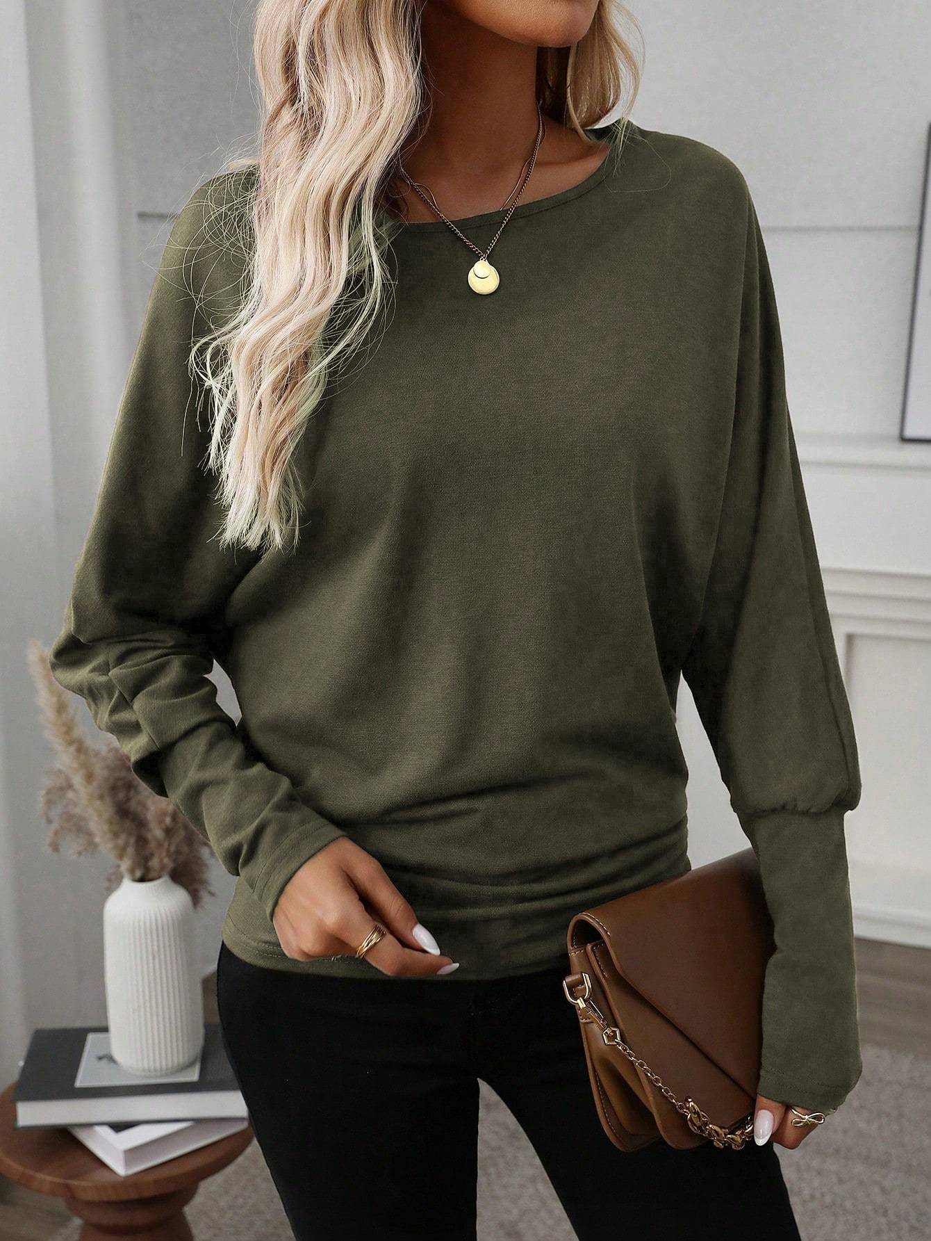 Oblique Shoulder Long-Sleeve Minimalist Sweater