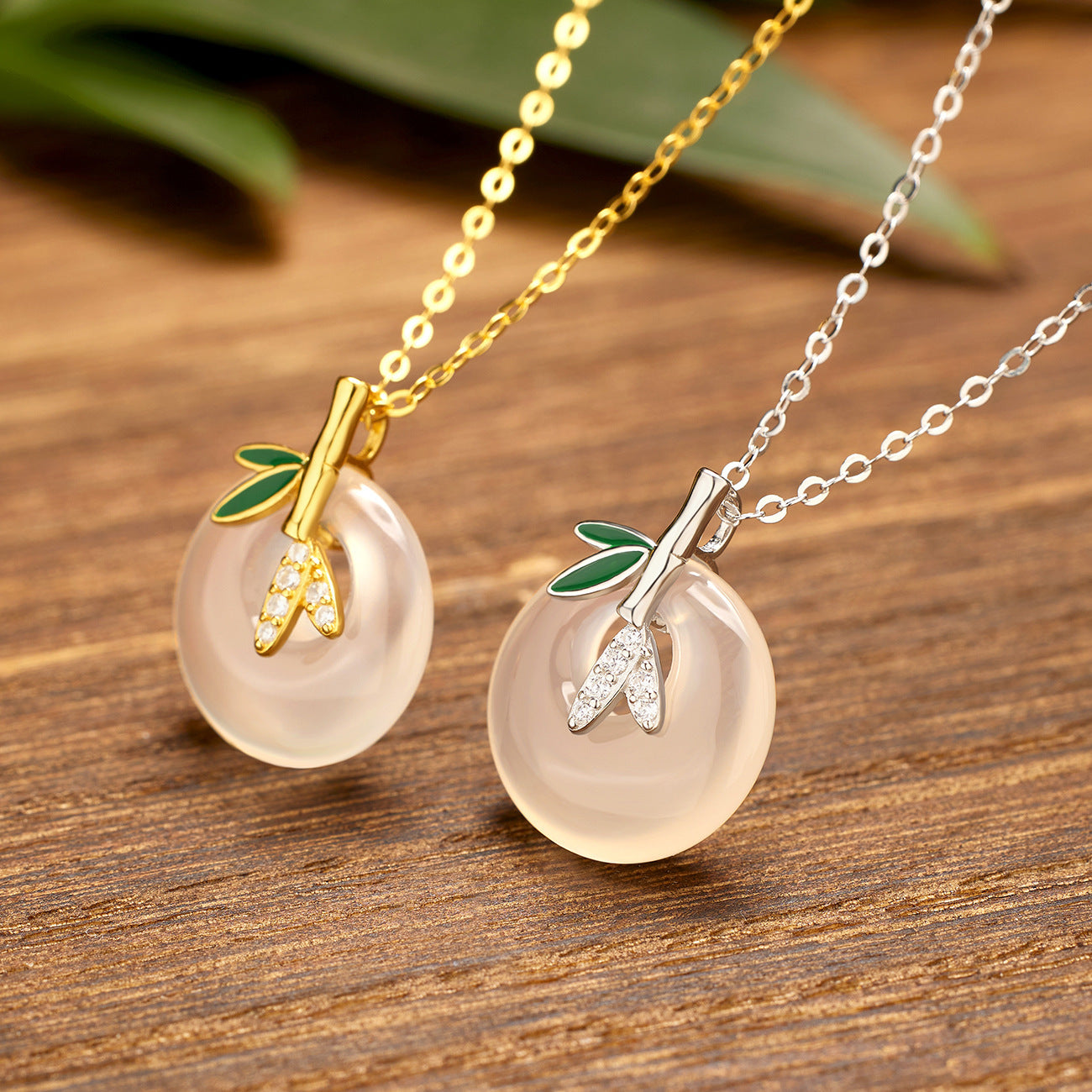Natural Chalcedony Peace Buckle Necklace