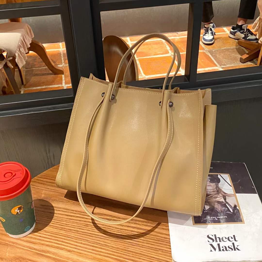 Luxurious Soft Leatherette Tote Bag